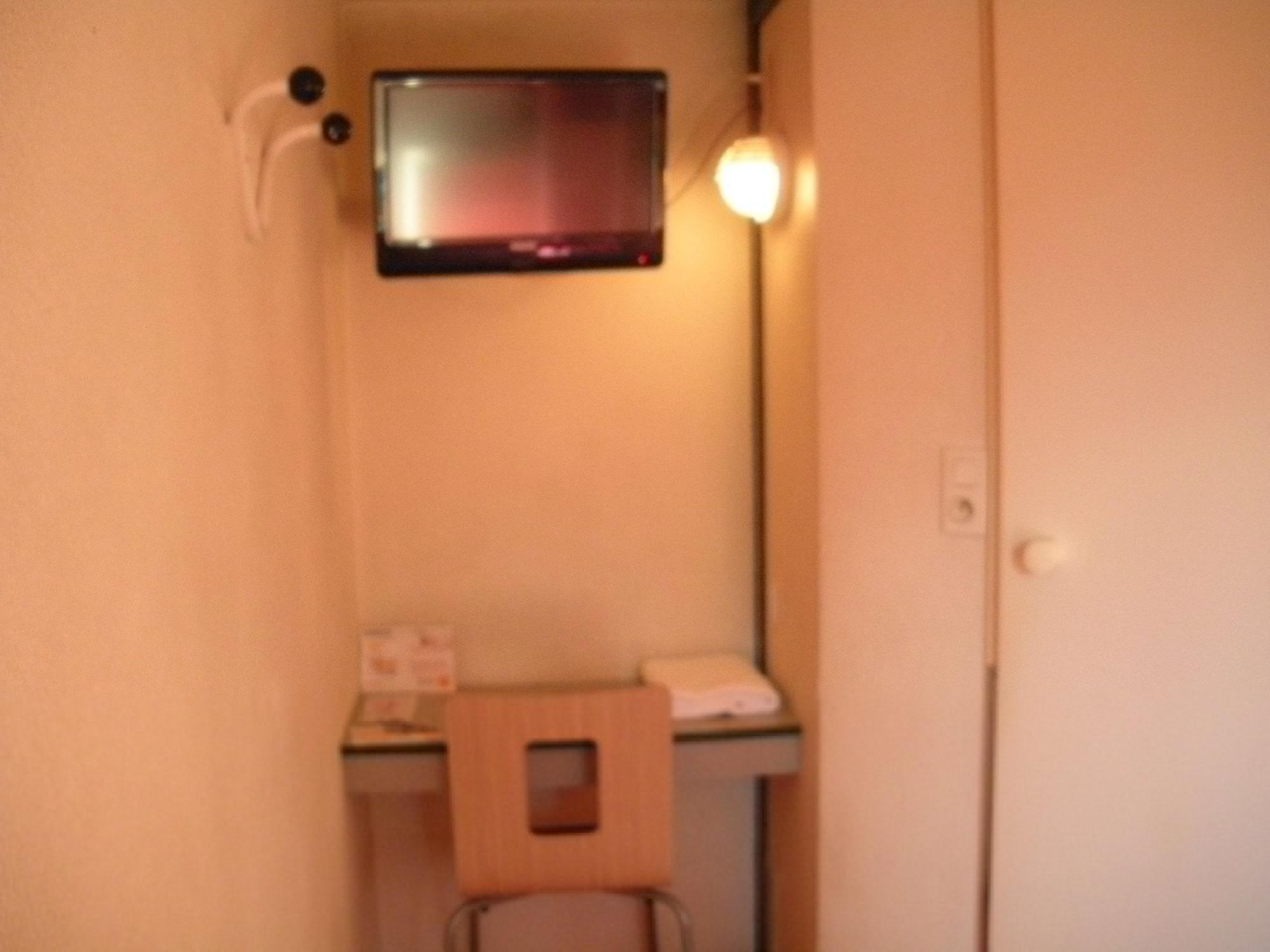 Premiere Classe Dreux Kültér fotó