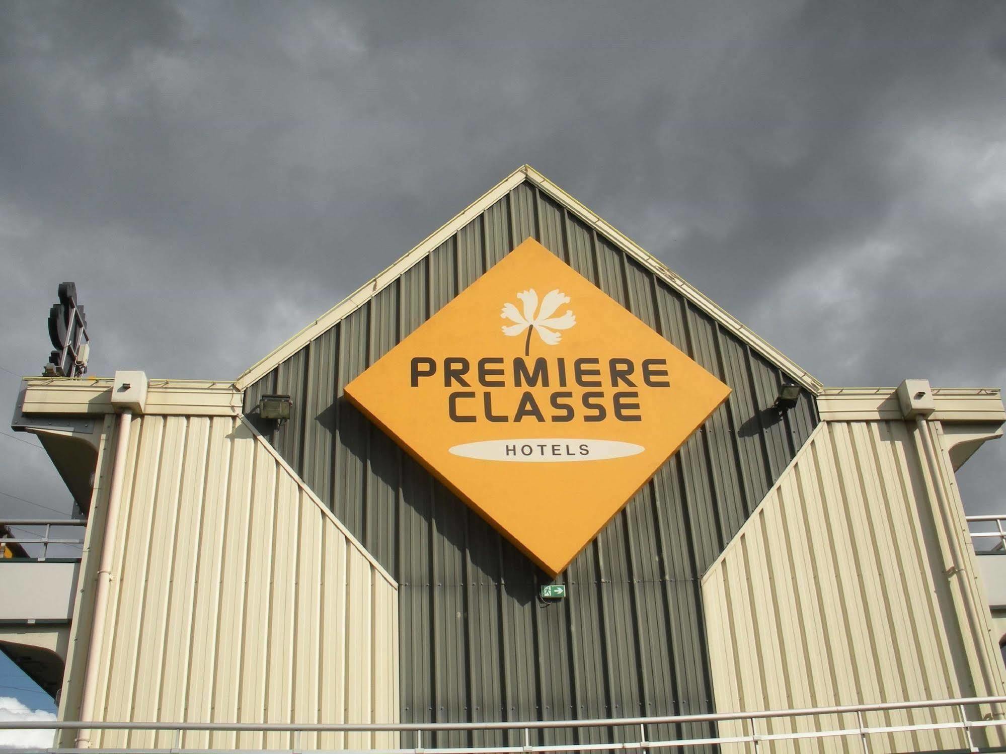 Premiere Classe Dreux Kültér fotó